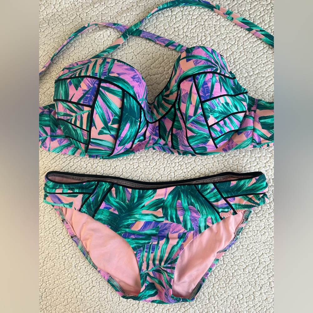 Tropical Shade & Shore Bikini from Target (top 36DD)